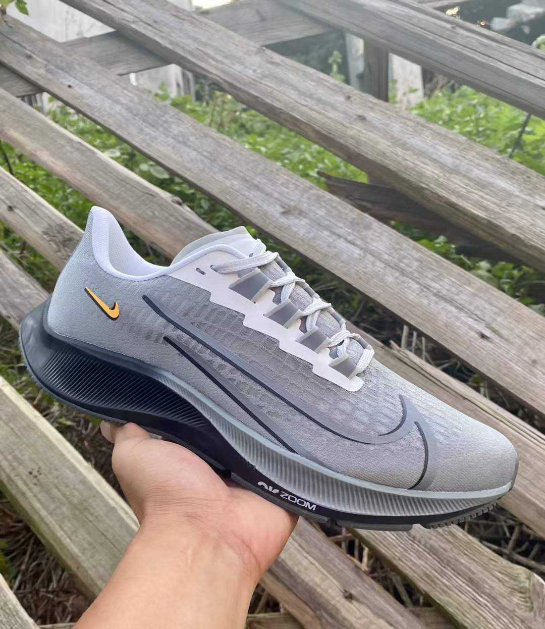 Nike Run all day,Men`s  Training Shoes,Grey.....