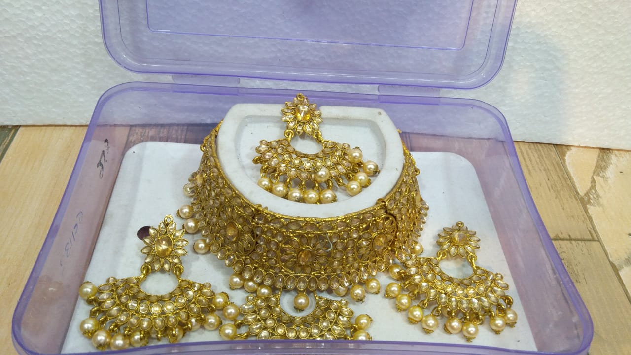 Moti Work Necklace Set