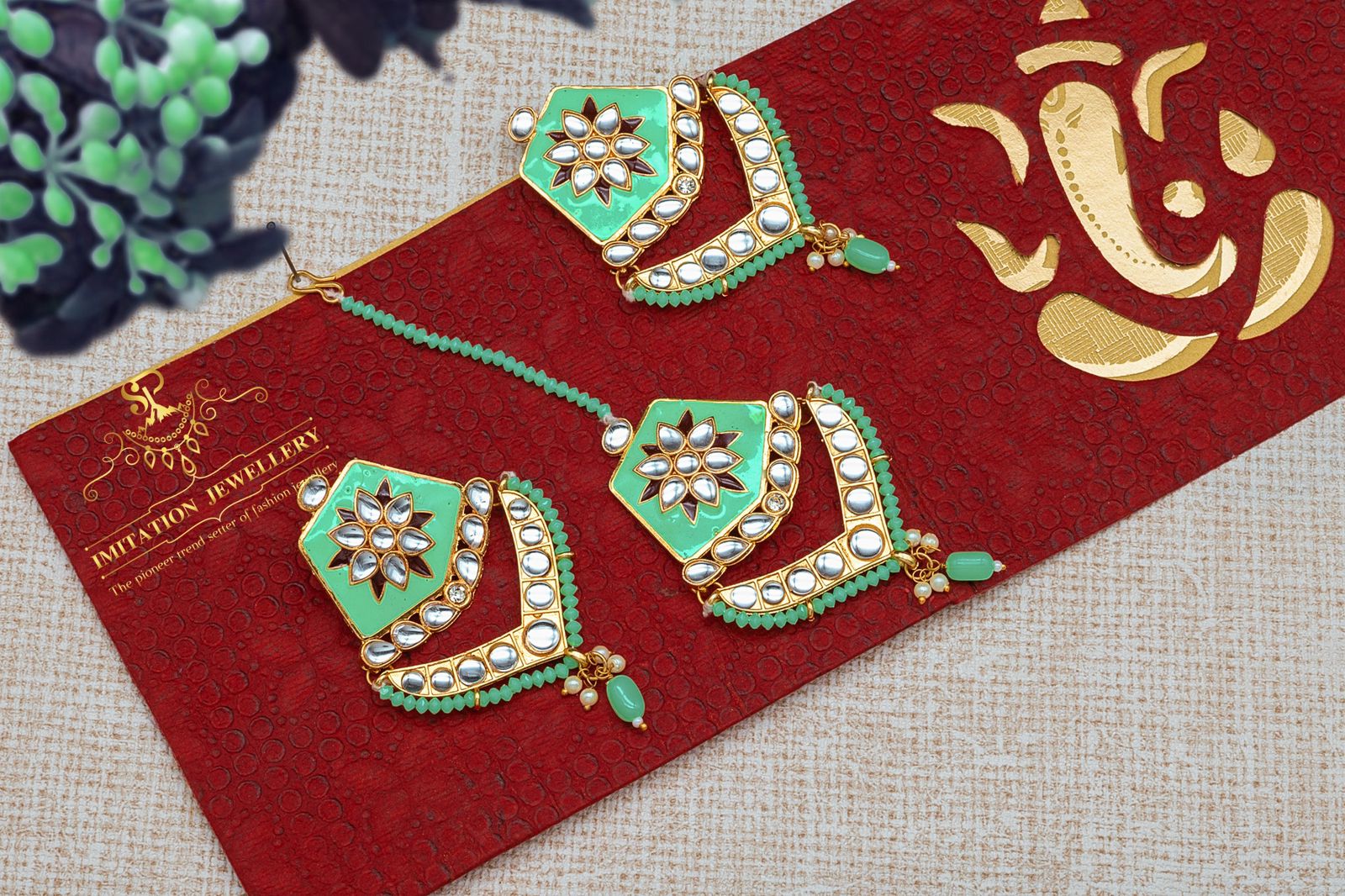 Earrring with maang tikka set