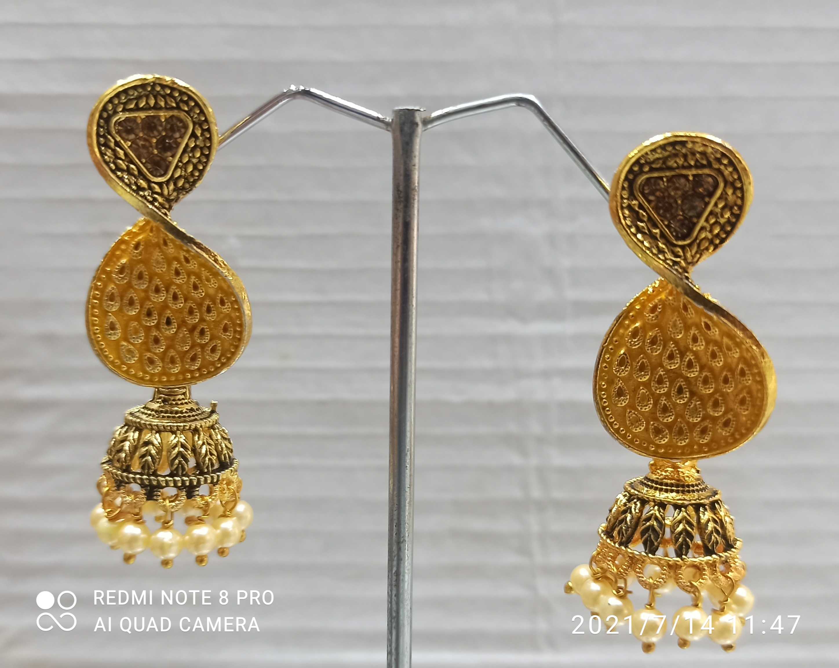 Golden and black jhumka