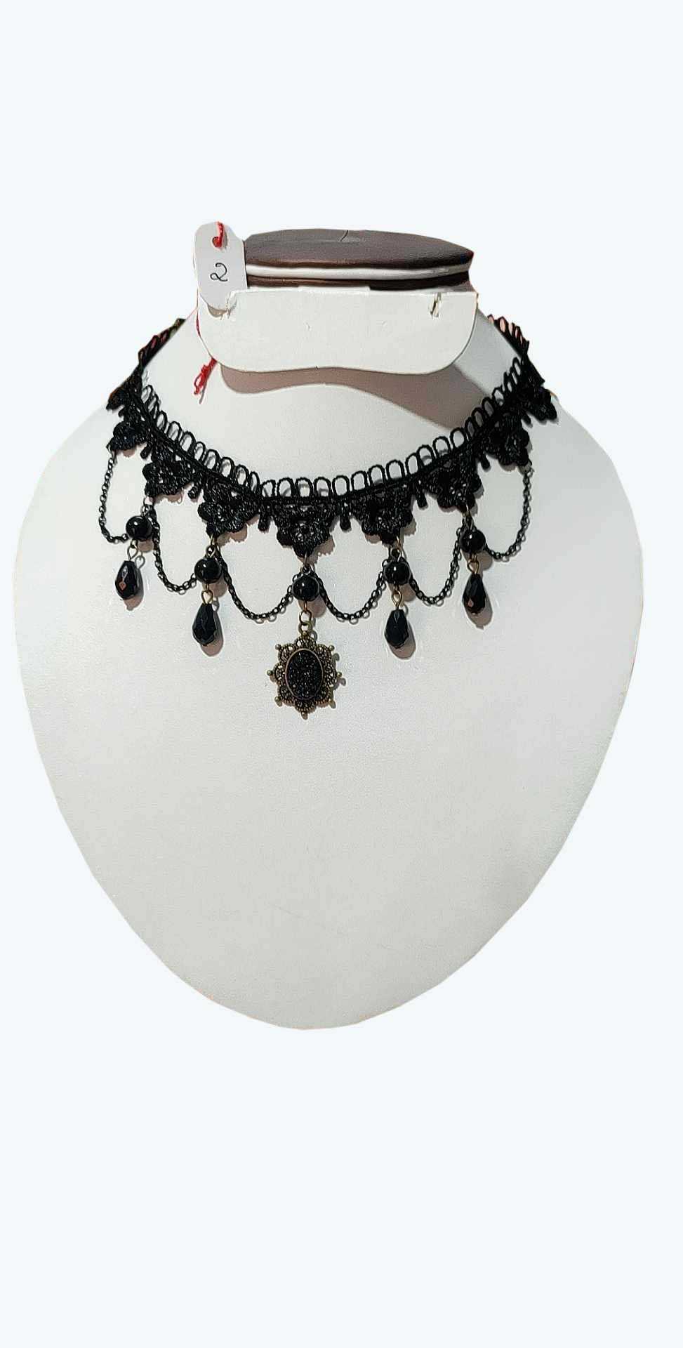 Light weight necklace