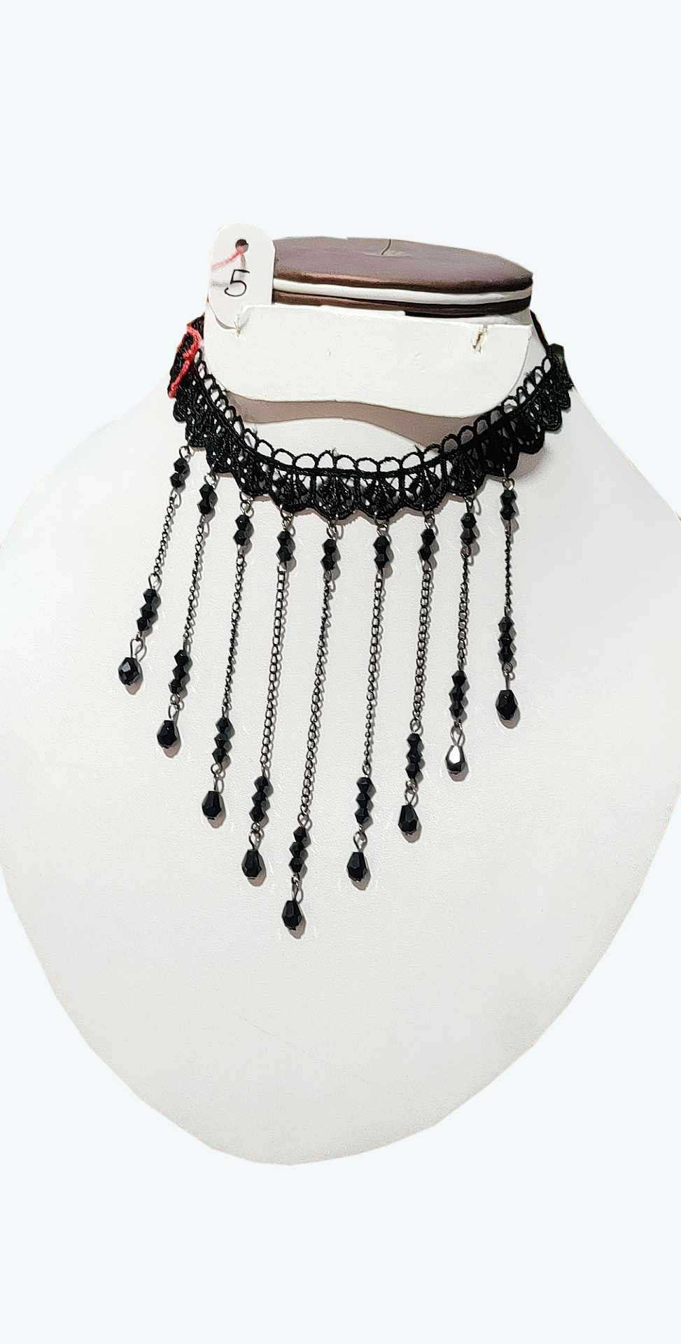 fancy light weight necklace